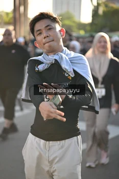 Runner Photo 1666826