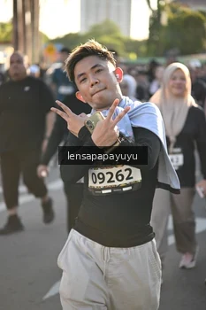 Runner Photo 1666827