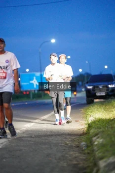 Runner Photo 1666934