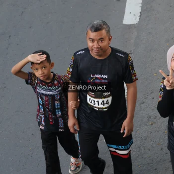 Runner Photo 1667089