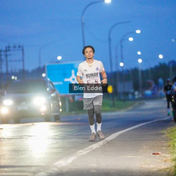Runner Photo 1667120