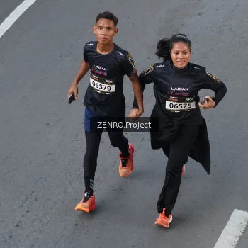 Runner Photo 1667242