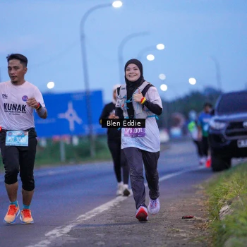 Runner Photo 1667353