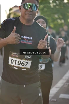 Runner Photo 1667424
