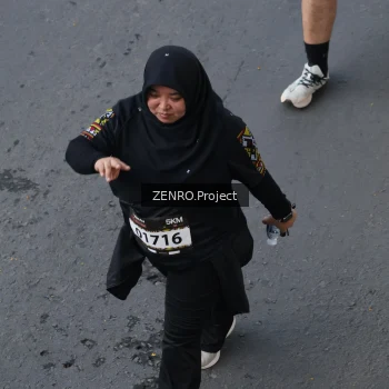 Runner Photo 1667439