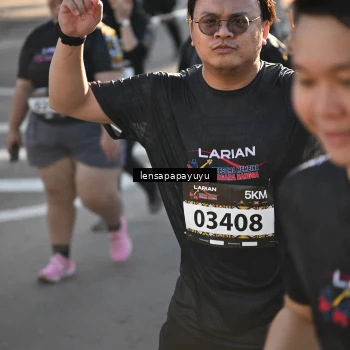 Runner Photo 1667519