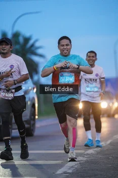 Runner Photo 1667537