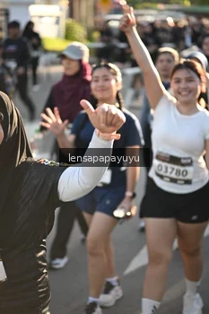 Runner Photo 1667557