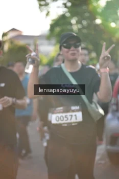 Runner Photo 1667567