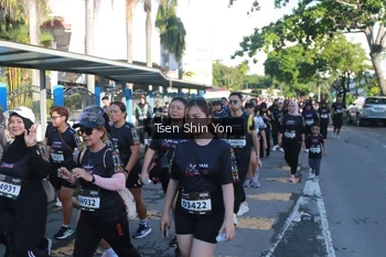 Runner Photo 1667579