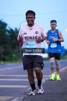 Runner Photo 1667606