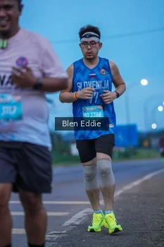 Runner Photo 1667616