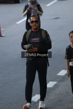 Runner Photo 1667641