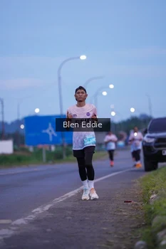 Runner Photo 1667688