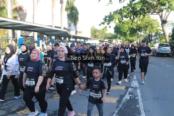 Runner Photo 1667711