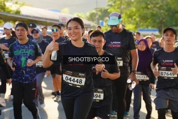 Runner Photo 1667752