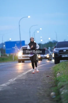 Runner Photo 1667753