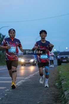 Runner Photo 1667798