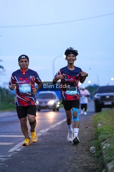 Runner Photo 1667799