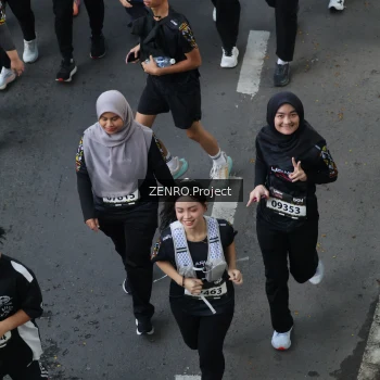 Runner Photo 1667840