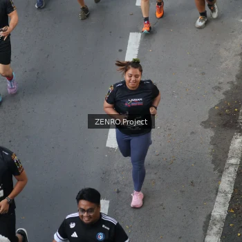Runner Photo 1667910