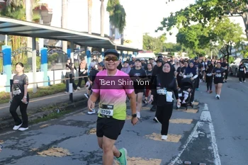Runner Photo 1667925