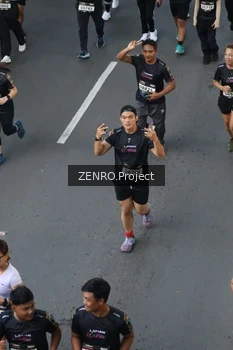 Runner Photo 1667936