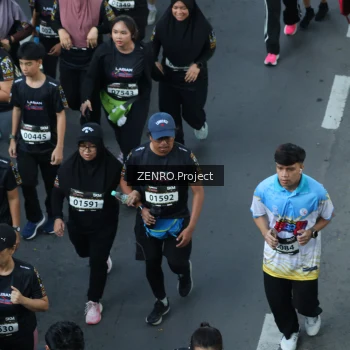 Runner Photo 1668009