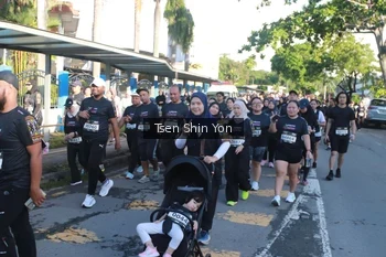 Runner Photo 1668074