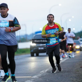 Runner Photo 1668090