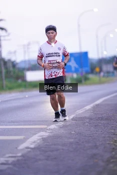 Runner Photo 1668136