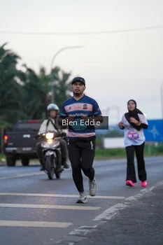 Runner Photo 1668195