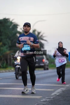 Runner Photo 1668200