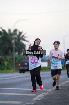 Runner Photo 1668201