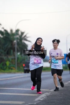 Runner Photo 1668202