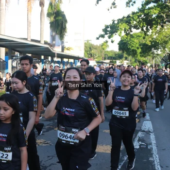 Runner Photo 1668400