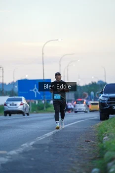 Runner Photo 1668657