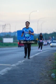 Runner Photo 1668677