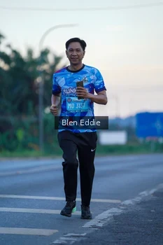 Runner Photo 1668692