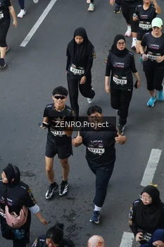 Runner Photo 1668718