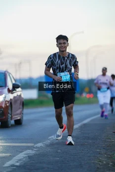 Runner Photo 1668810