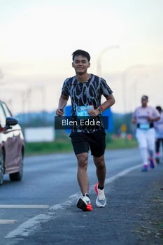 Runner Photo 1668812