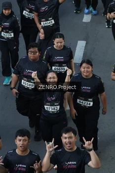 Runner Photo 1668813