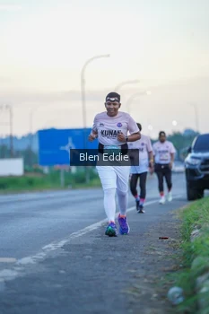 Runner Photo 1668819