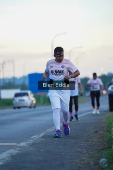 Runner Photo 1668824
