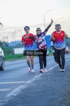 Runner Photo 1668879
