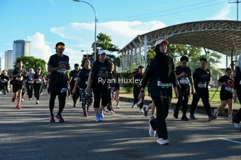Runner Photo 1669150