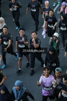 Runner Photo 1669378