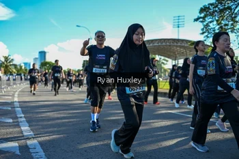 Runner Photo 1669554
