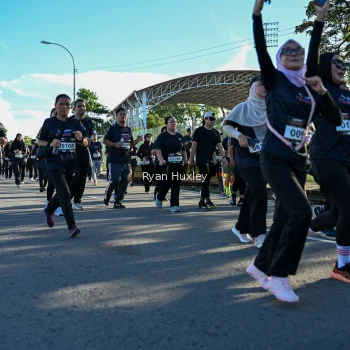 Runner Photo 1669592